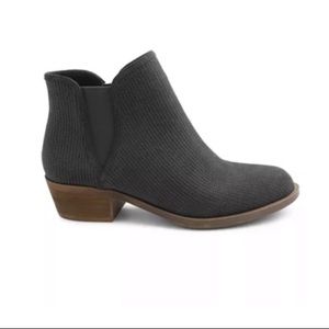 Kensie Black Ankle Booties- 1-inch heels